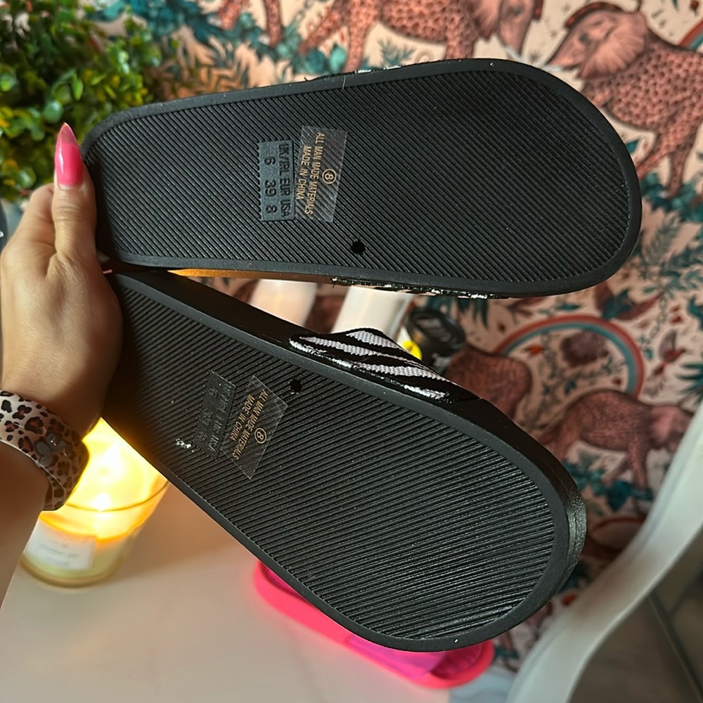 Zebra Slides - Picture 3 of 3
